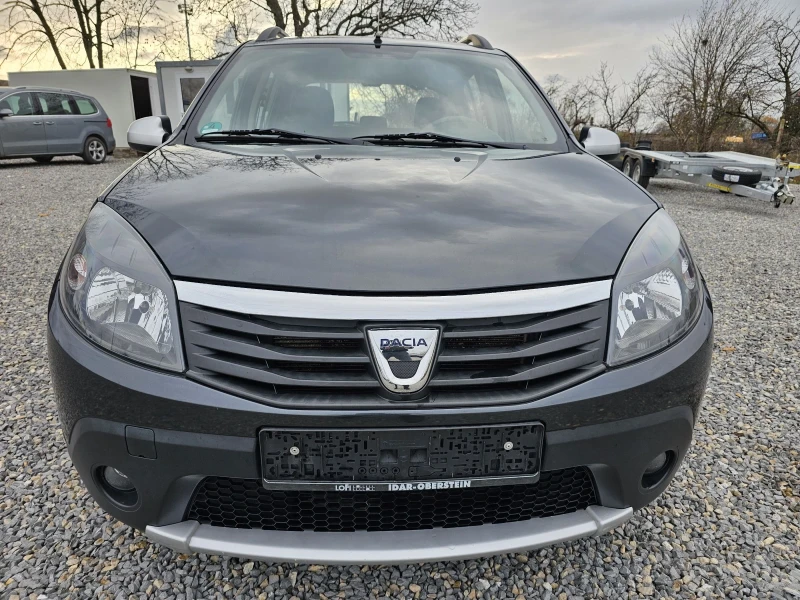 Dacia Sandero 1.6i  STEPWAU, снимка 2 - Автомобили и джипове - 48223382