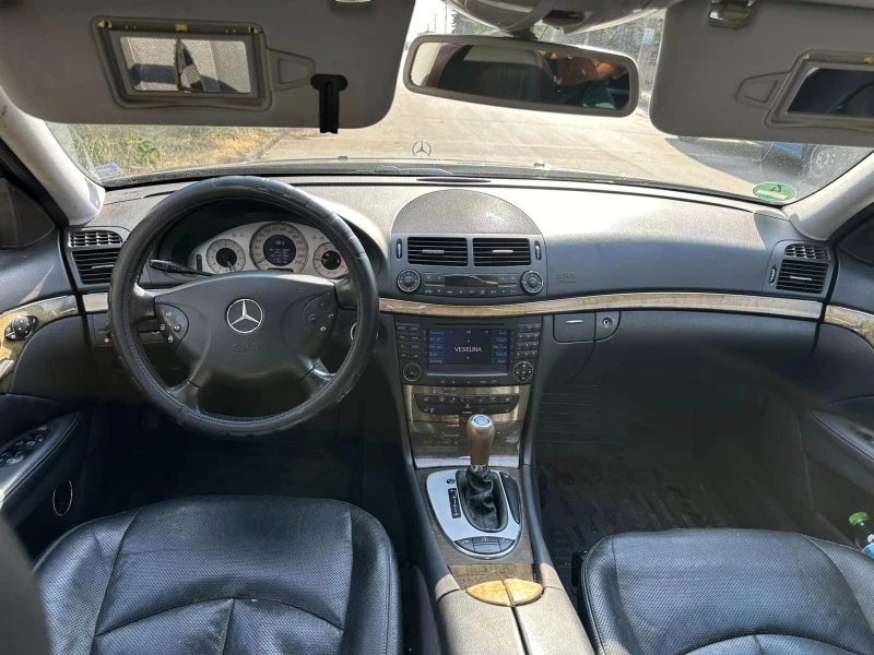 Mercedes-Benz E 320 v6 7g air harman logic, снимка 5 - Автомобили и джипове - 49118414