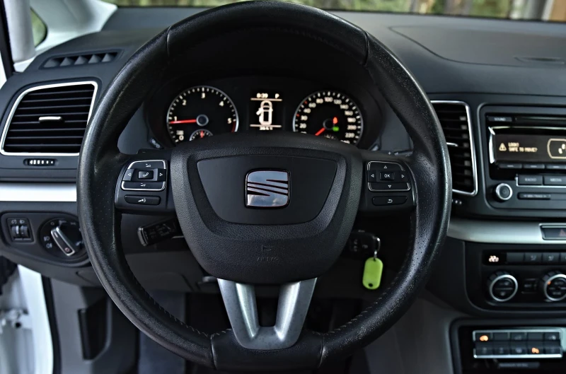 Seat Alhambra 2.0tdi, снимка 9 - Автомобили и джипове - 51070619