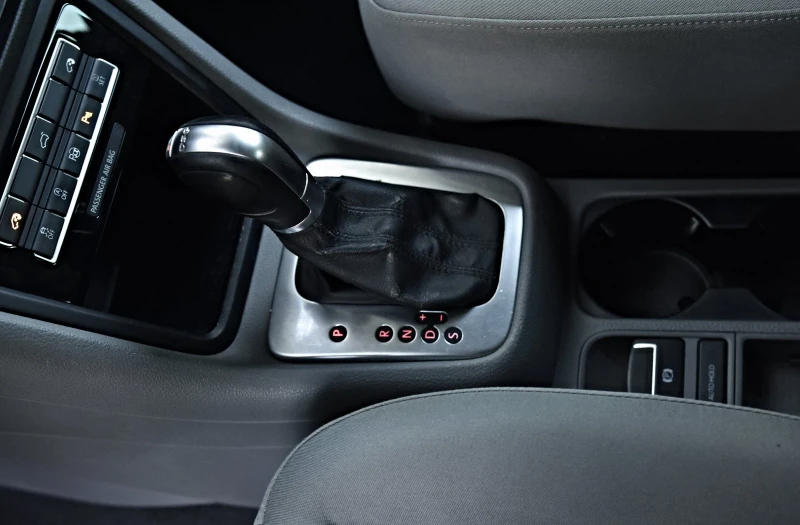 Seat Alhambra 2.0tdi, снимка 12 - Автомобили и джипове - 51070619