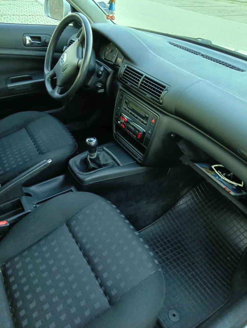 VW Passat 1, 9TDI, снимка 10 - Автомобили и джипове - 52815953