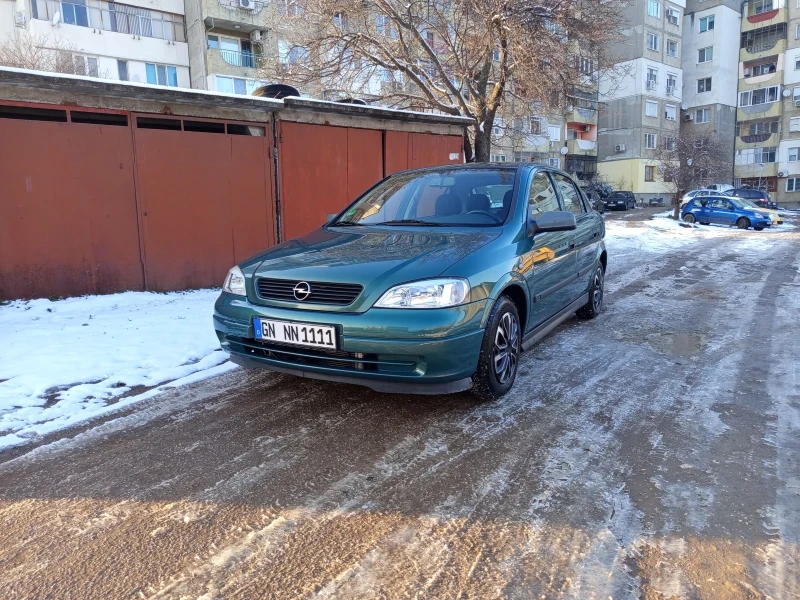 Opel Astra 1.6i, снимка 2 - Автомобили и джипове - 53135321