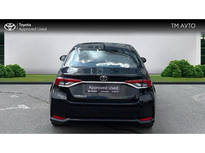Toyota Corolla SDN 1.5 6MT EXECUTIVE MY25 - НОВА, снимка 4 - Автомобили и джипове - 54843986