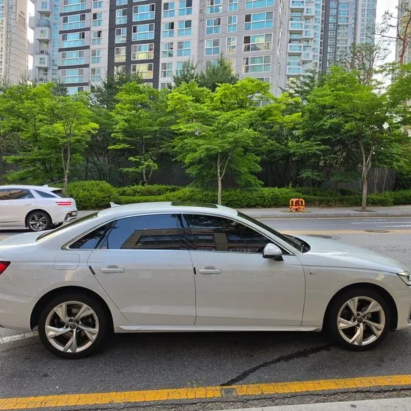 Audi A4 (B9) 35 Tdi Premium, снимка 5 - Автомобили и джипове - 54994901