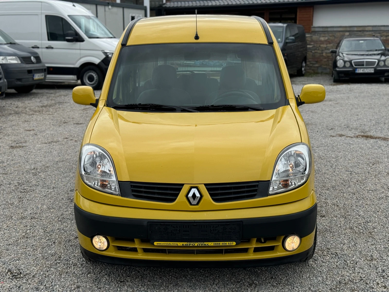 Renault Kangoo 1.5TDCI 85кс КЛИМАТИК 4-врати  - изображение 2