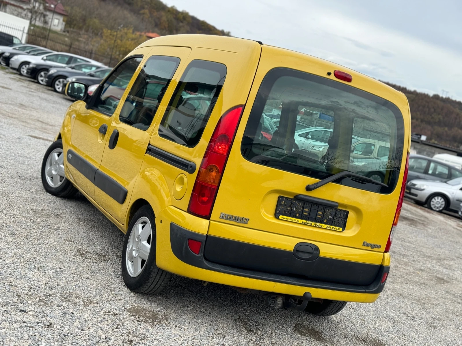 Renault Kangoo 1.5TDCI 85кс КЛИМАТИК 4-врати  - изображение 4