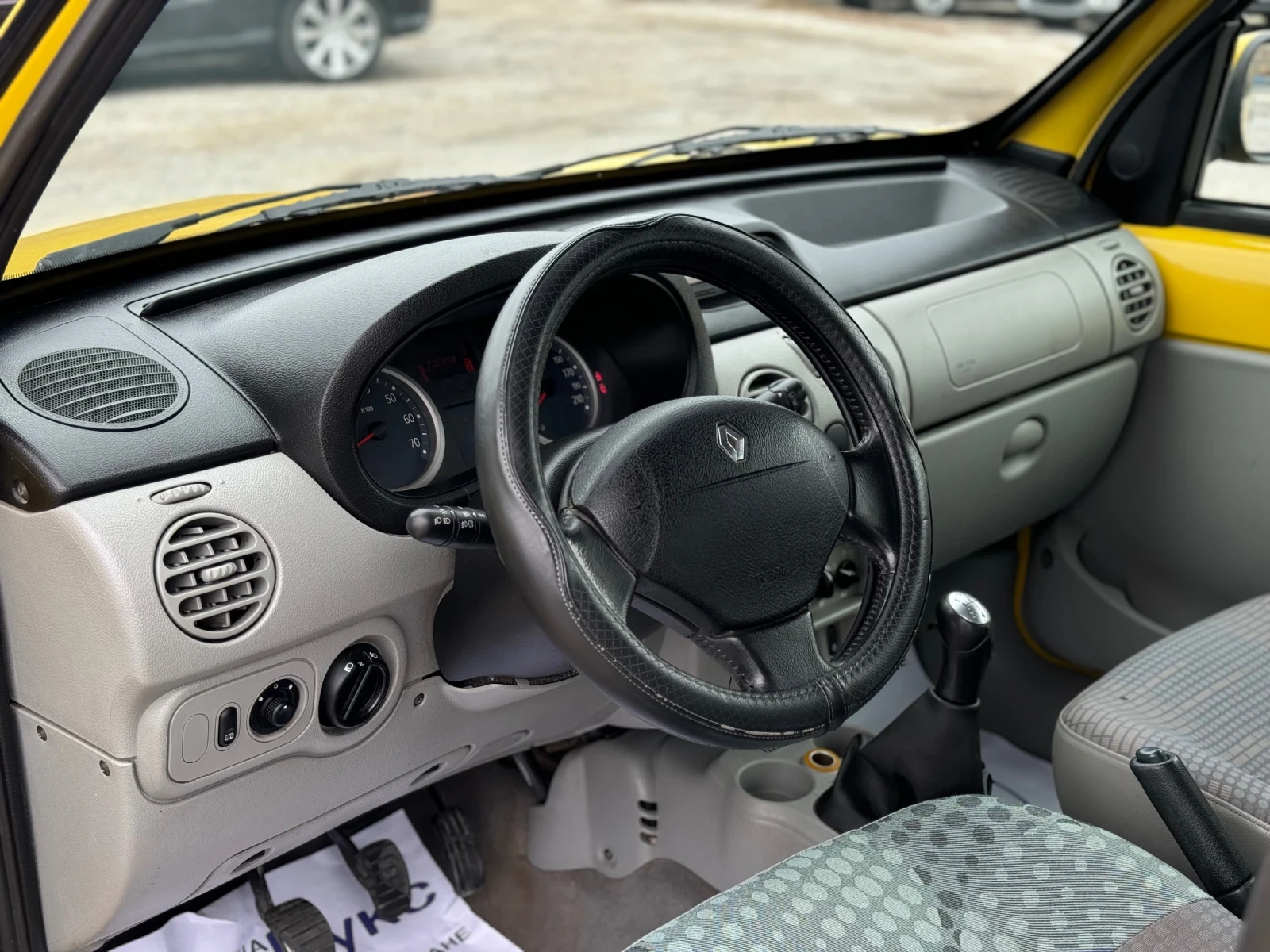 Renault Kangoo 1.5TDCI 85кс КЛИМАТИК 4-врати  - изображение 10