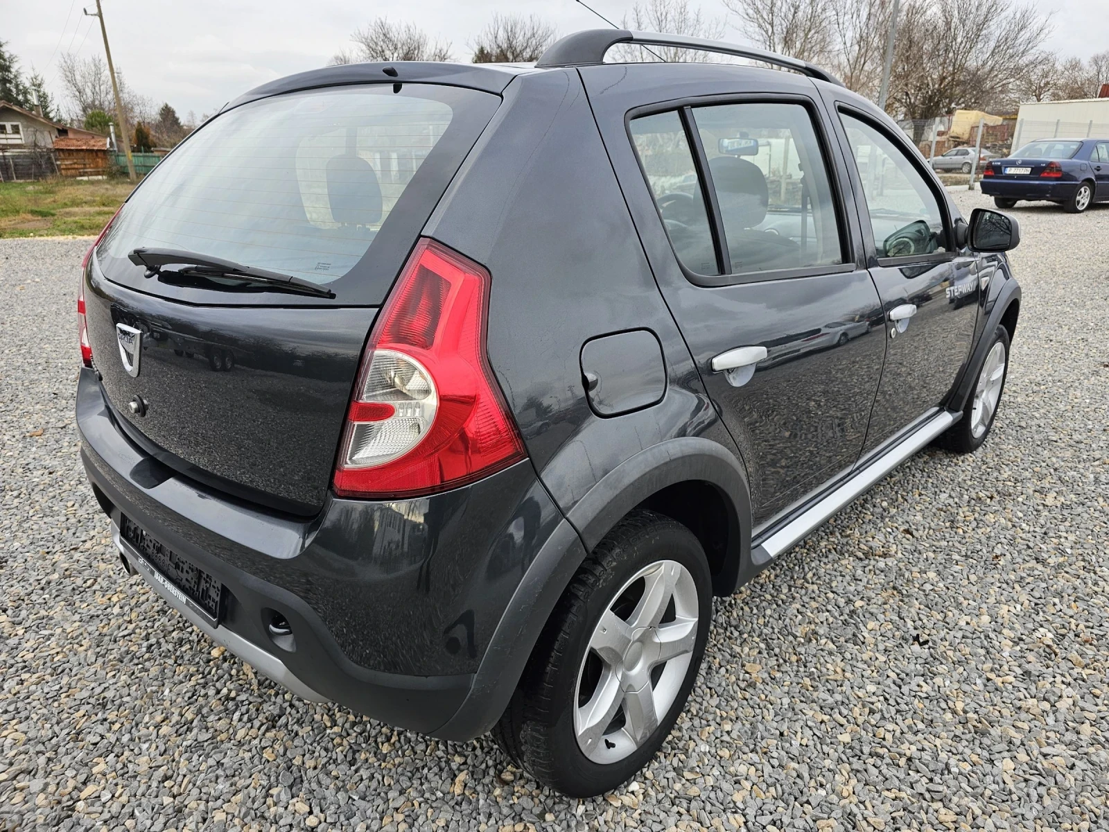 Dacia Sandero 1.6i  STEPWAU - изображение 5