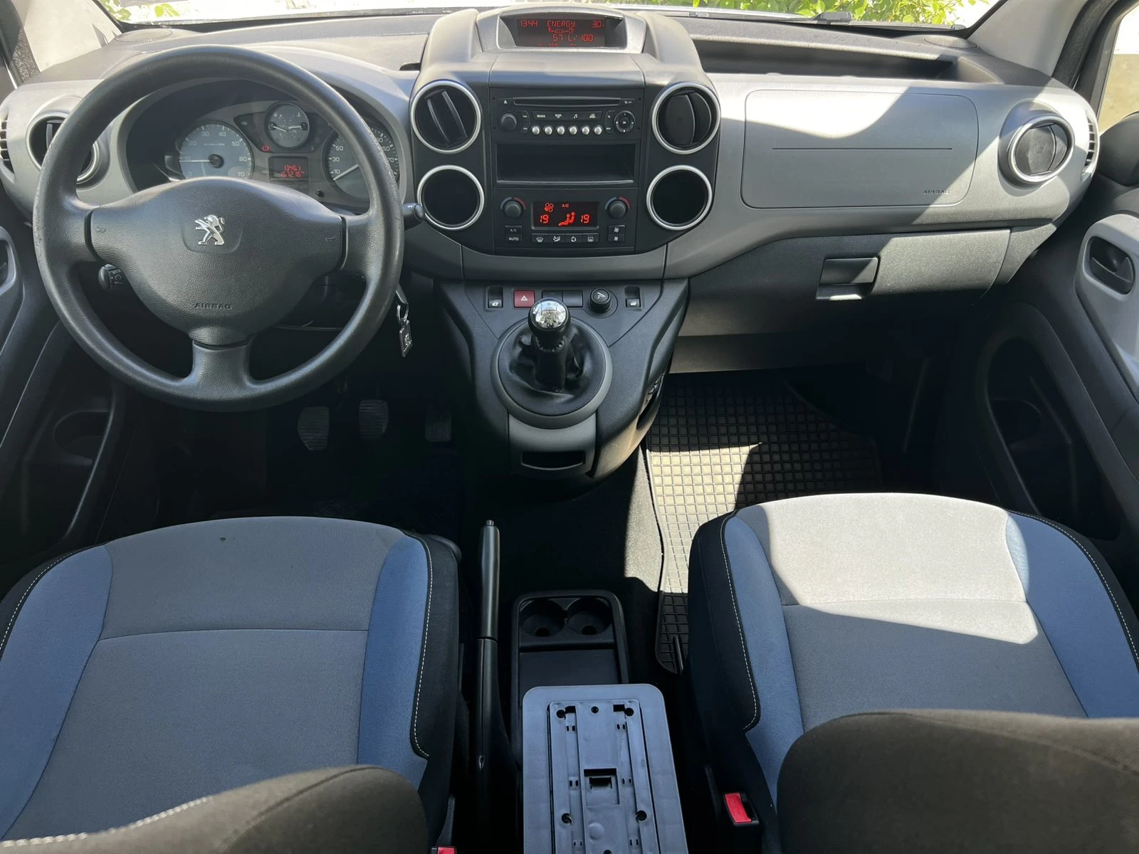 Peugeot Partner  - изображение 9