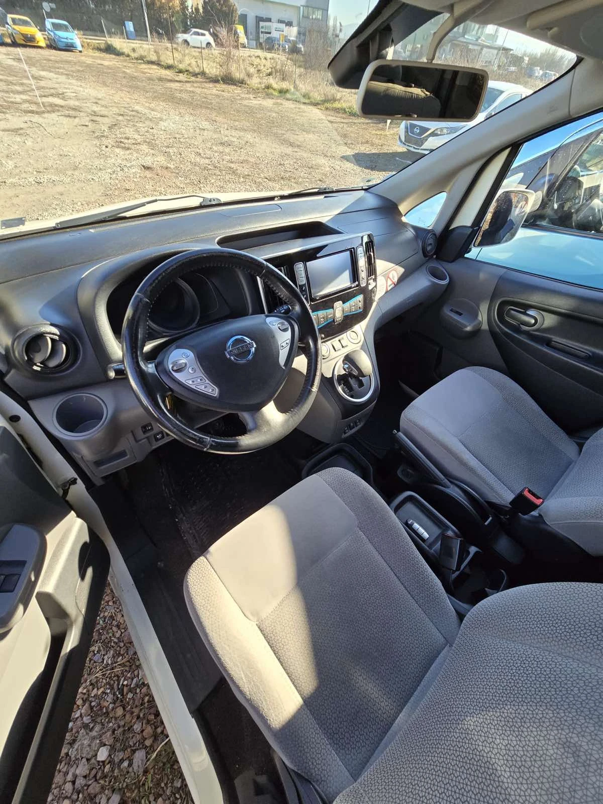 Nissan e-NV200 7 места - изображение 6