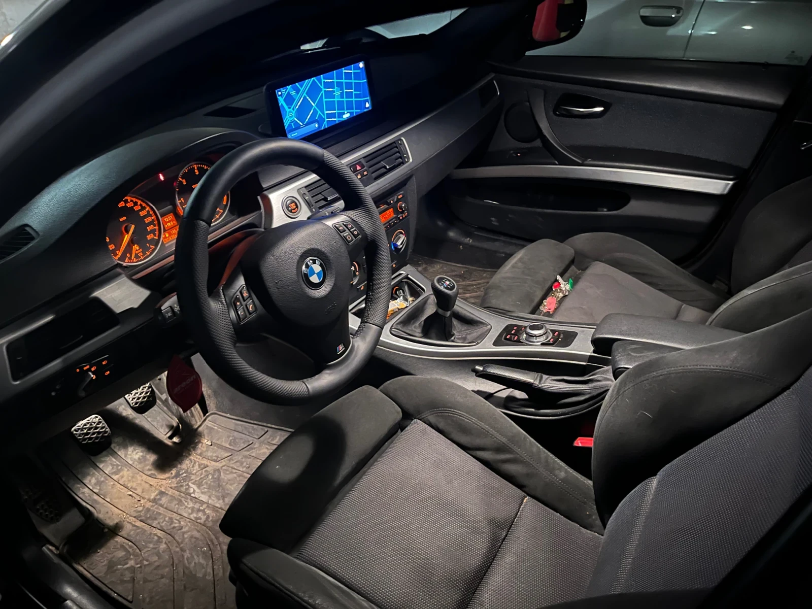 BMW 330  - изображение 7