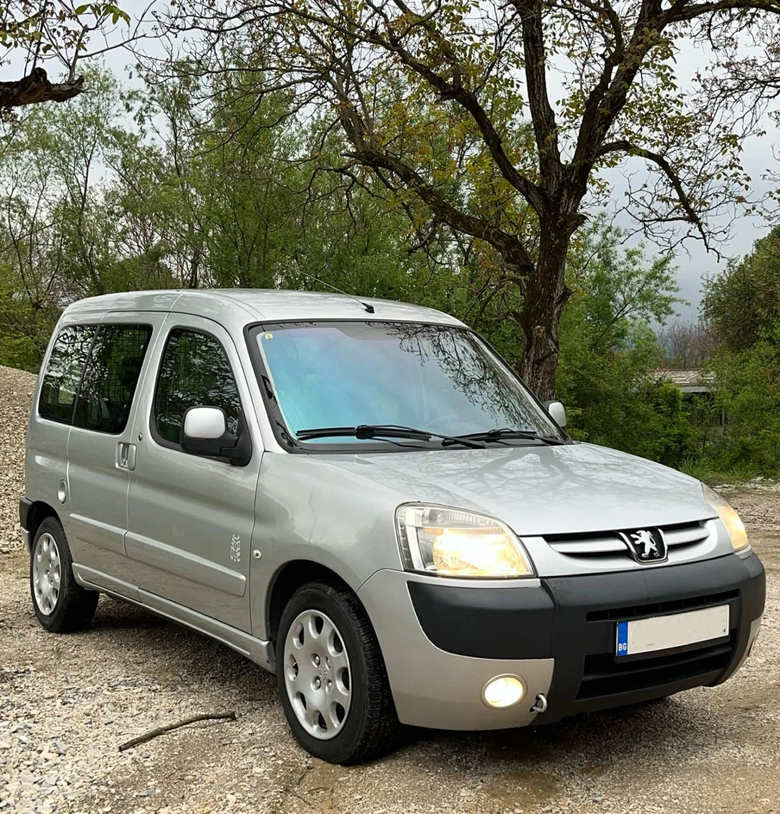 Peugeot Partner 1.6 Нов Внос/ Регистрирано  - изображение 2