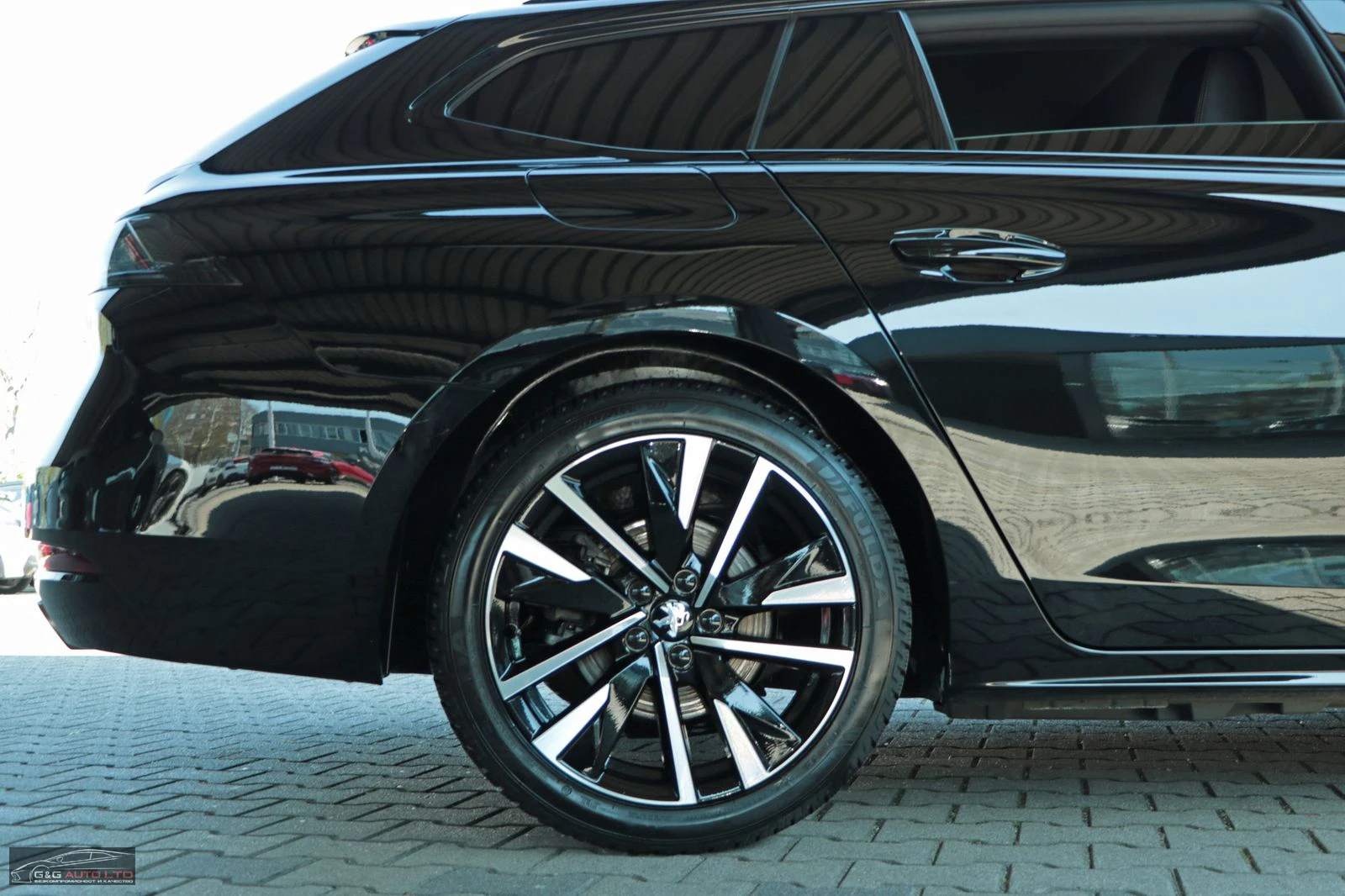 Peugeot 508 PHEV/225HP/SW/GT/360/PANO/AUTOPARK/580v - изображение 4