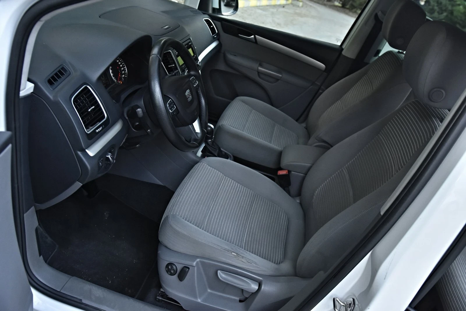 Seat Alhambra 2.0tdi | Mobile.bg — изображение 14