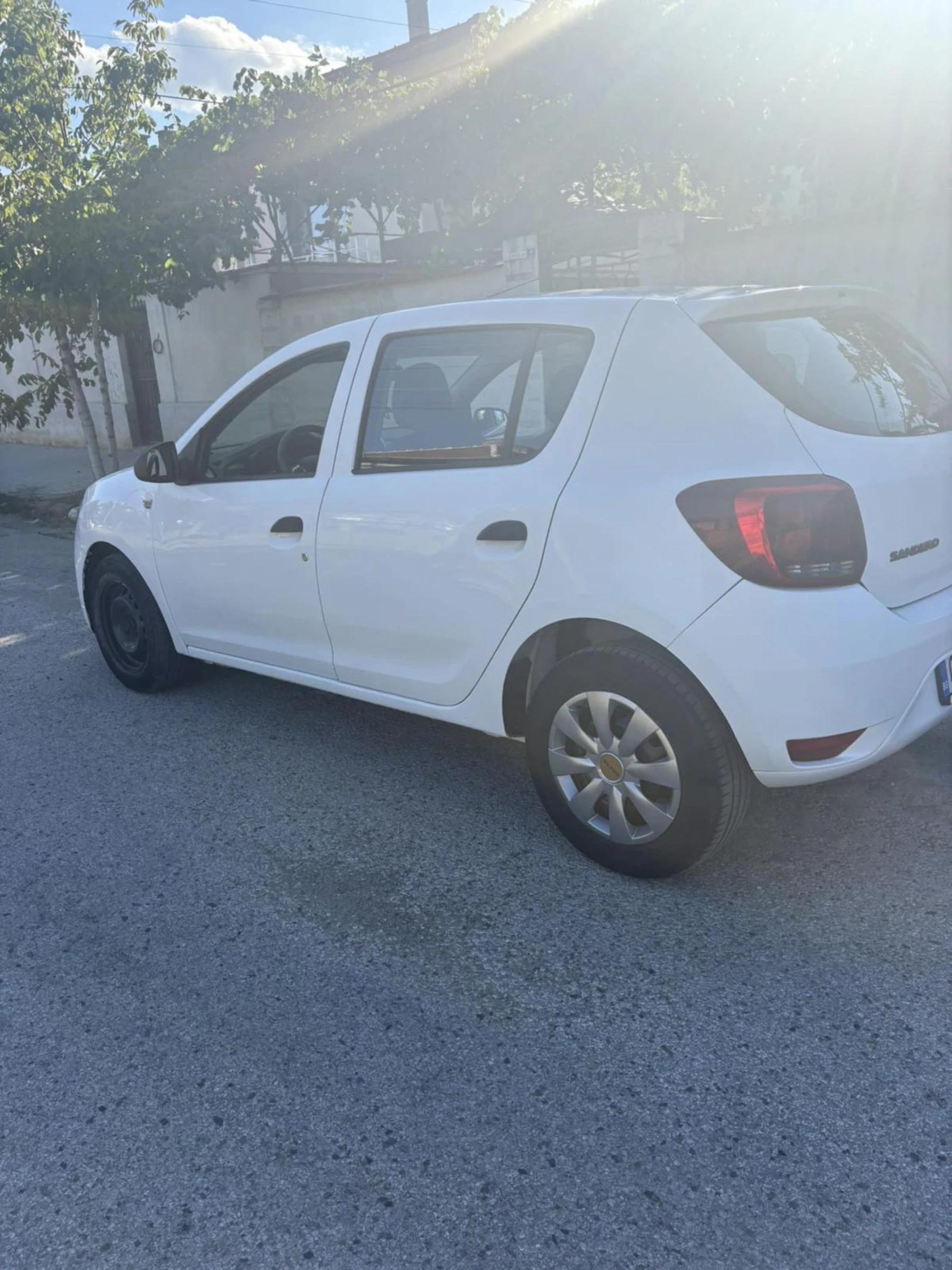 Dacia Sandero  - изображение 5