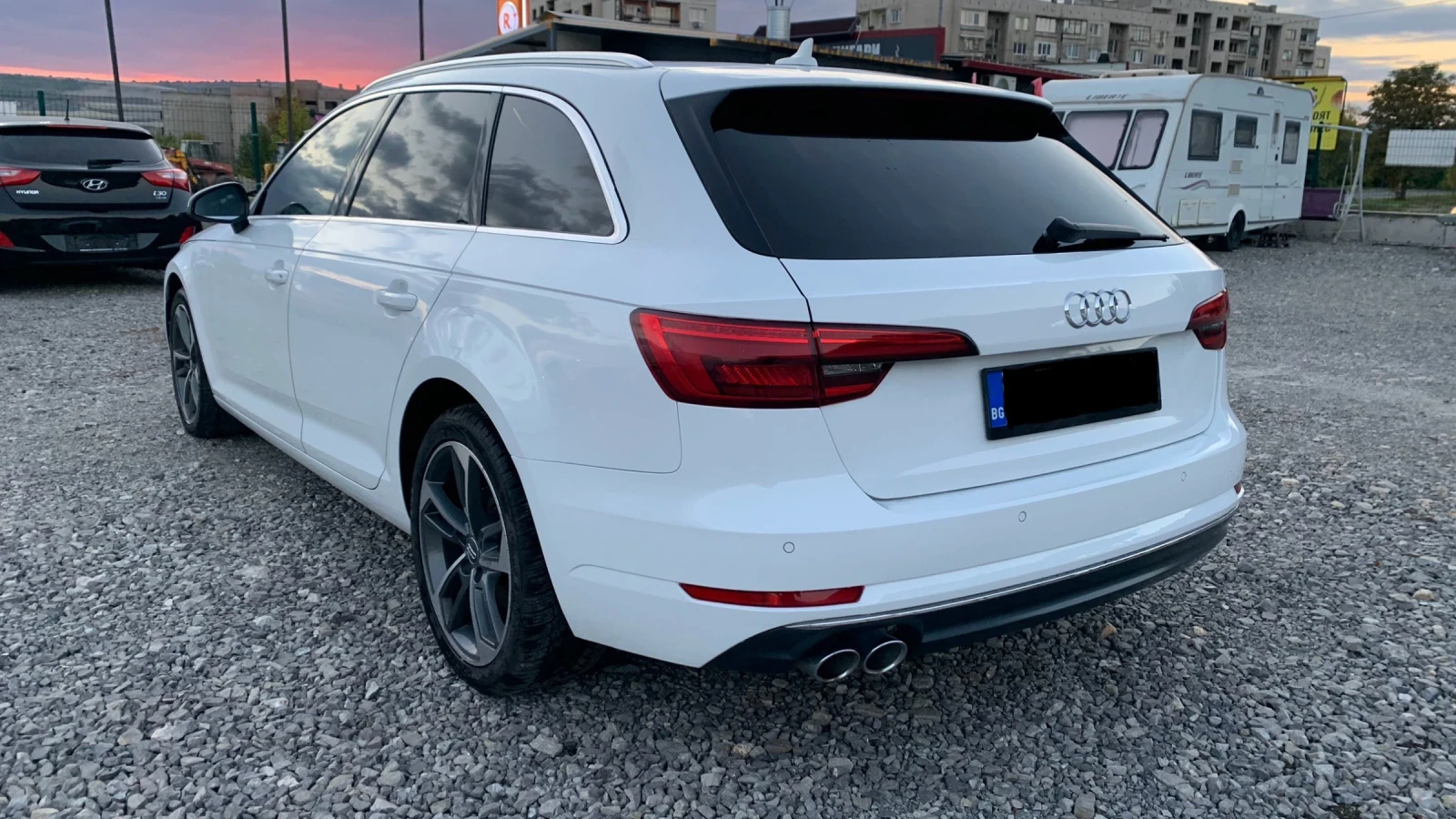Audi A4 2.0TDI* 190HP* FULL LED - изображение 6