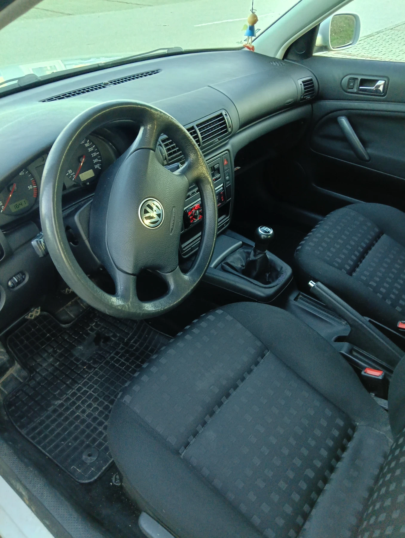 VW Passat 1, 9TDI - изображение 9