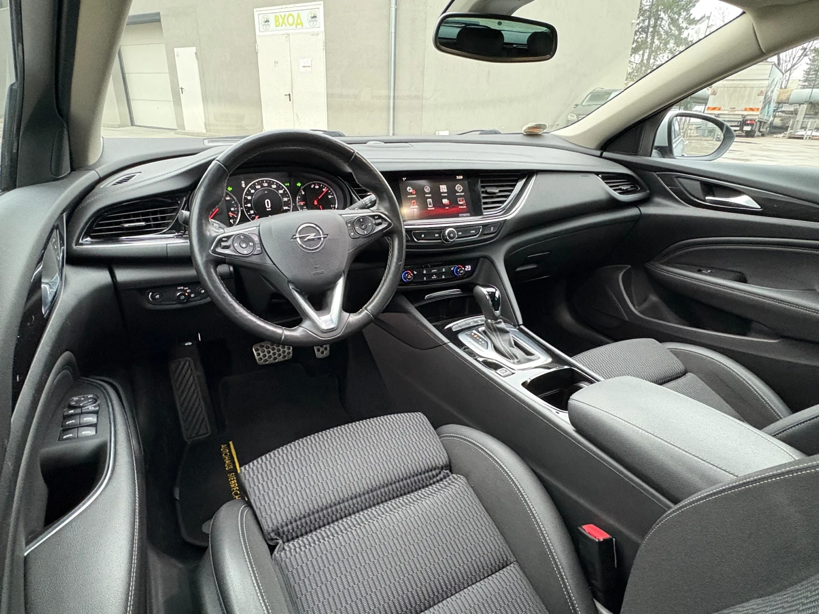 Opel Insignia Sport Tourer 2.0 diesel 170kc Automatic | Mobile.bg � ����������� 17
