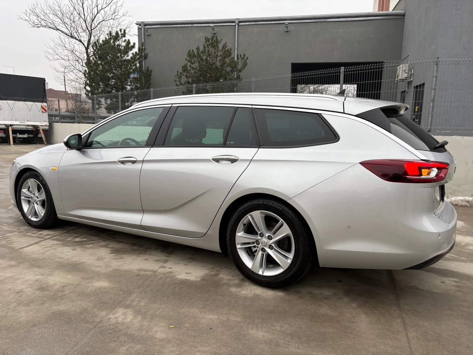 Opel Insignia Sport Tourer 2.0 diesel 170kc Automatic | Mobile.bg � ����������� 4