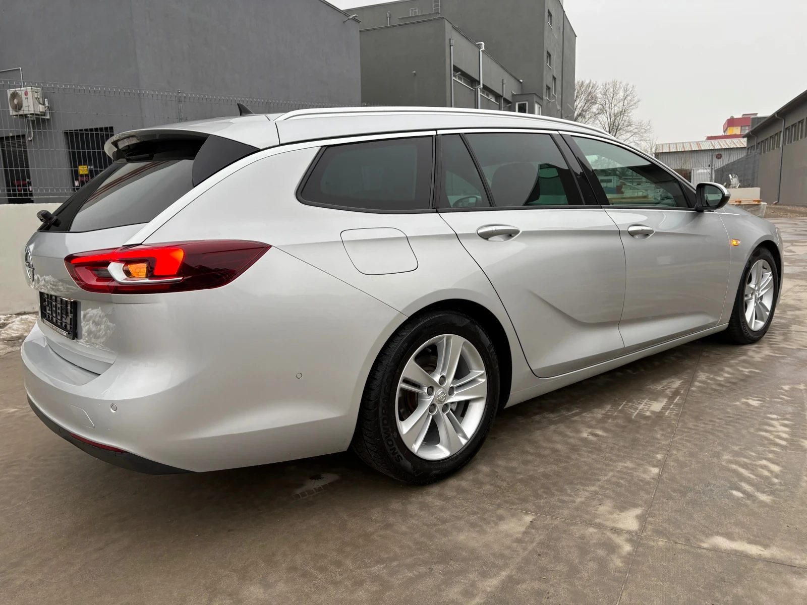 Opel Insignia Sport Tourer 2.0 diesel 170kc Automatic | Mobile.bg � ����������� 8