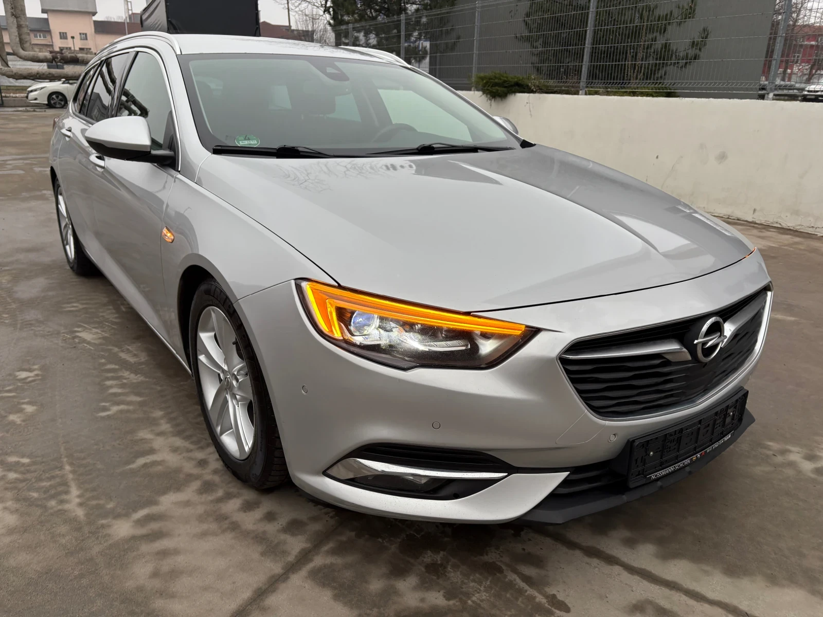 Opel Insignia Sport Tourer 2.0 diesel 170kc Automatic | Mobile.bg � ����������� 11