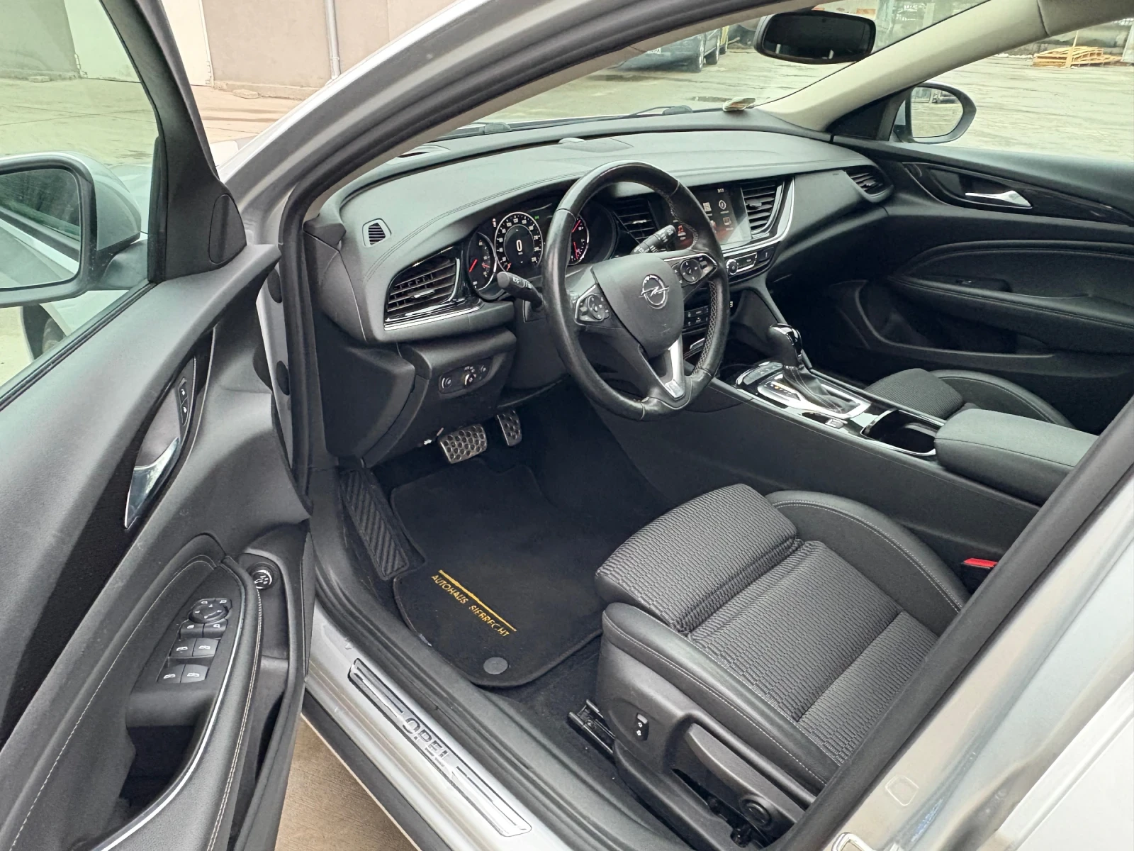 Opel Insignia Sport Tourer 2.0 diesel 170kc Automatic | Mobile.bg � ����������� 13