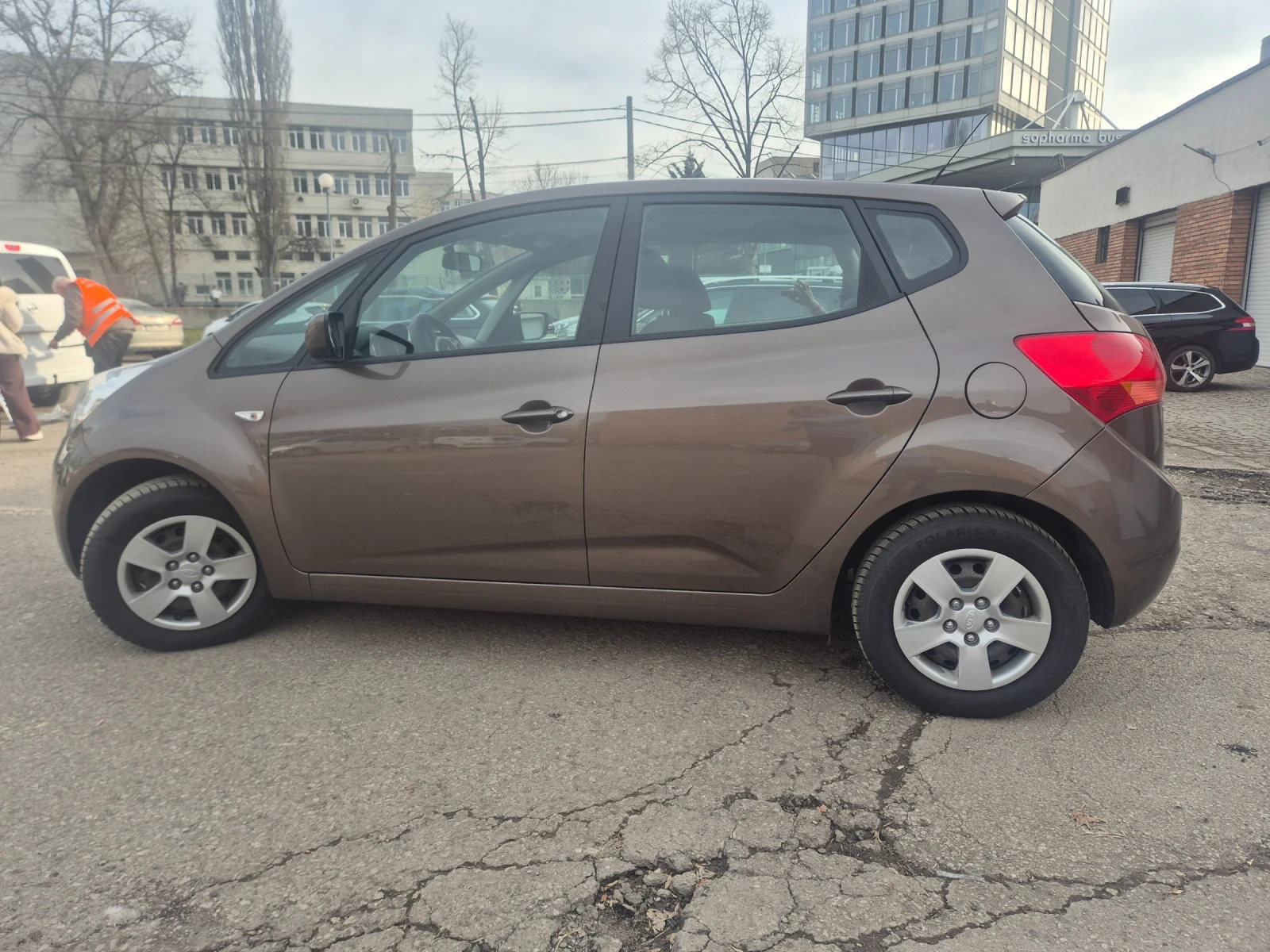 Kia Venga Eco, снимка 3 - Автомобили и джипове - 53762935