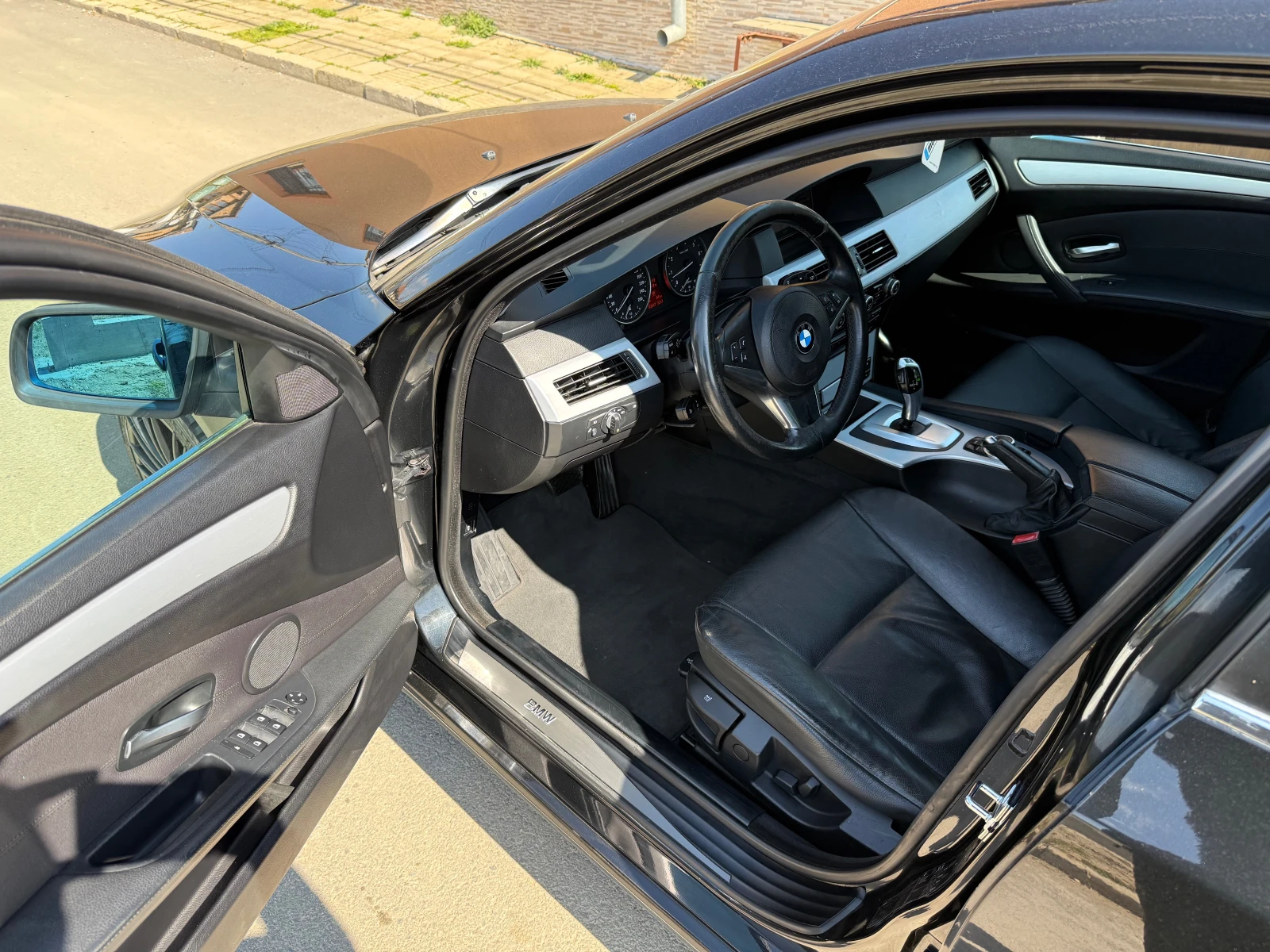 BMW 525 * Facelift* xDrive* 218кс* , снимка 7 - Автомобили и джипове - 53847643