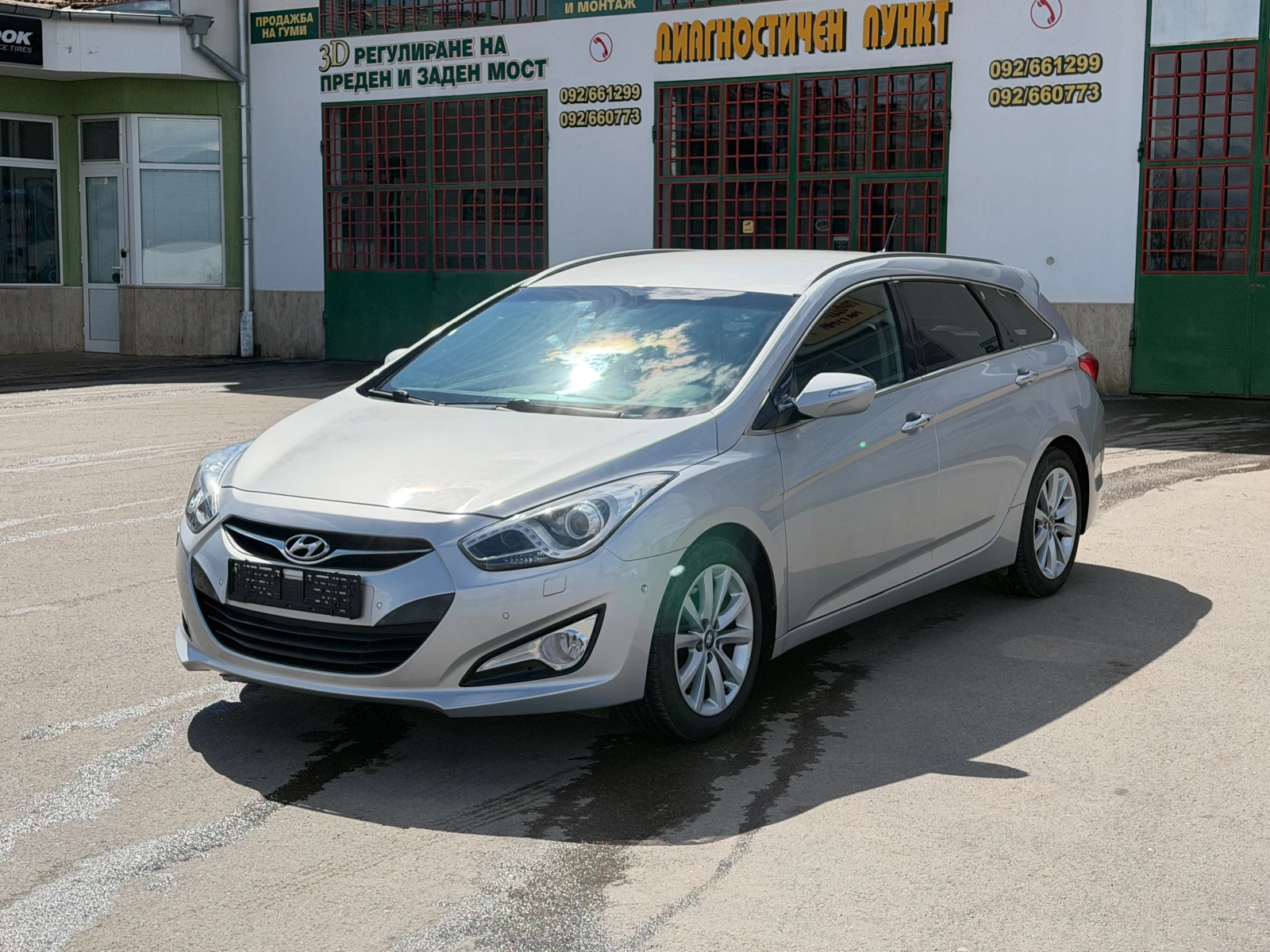 Hyundai I40 2.0I Швейцария, снимка 4 - Автомобили и джипове - 54006712
