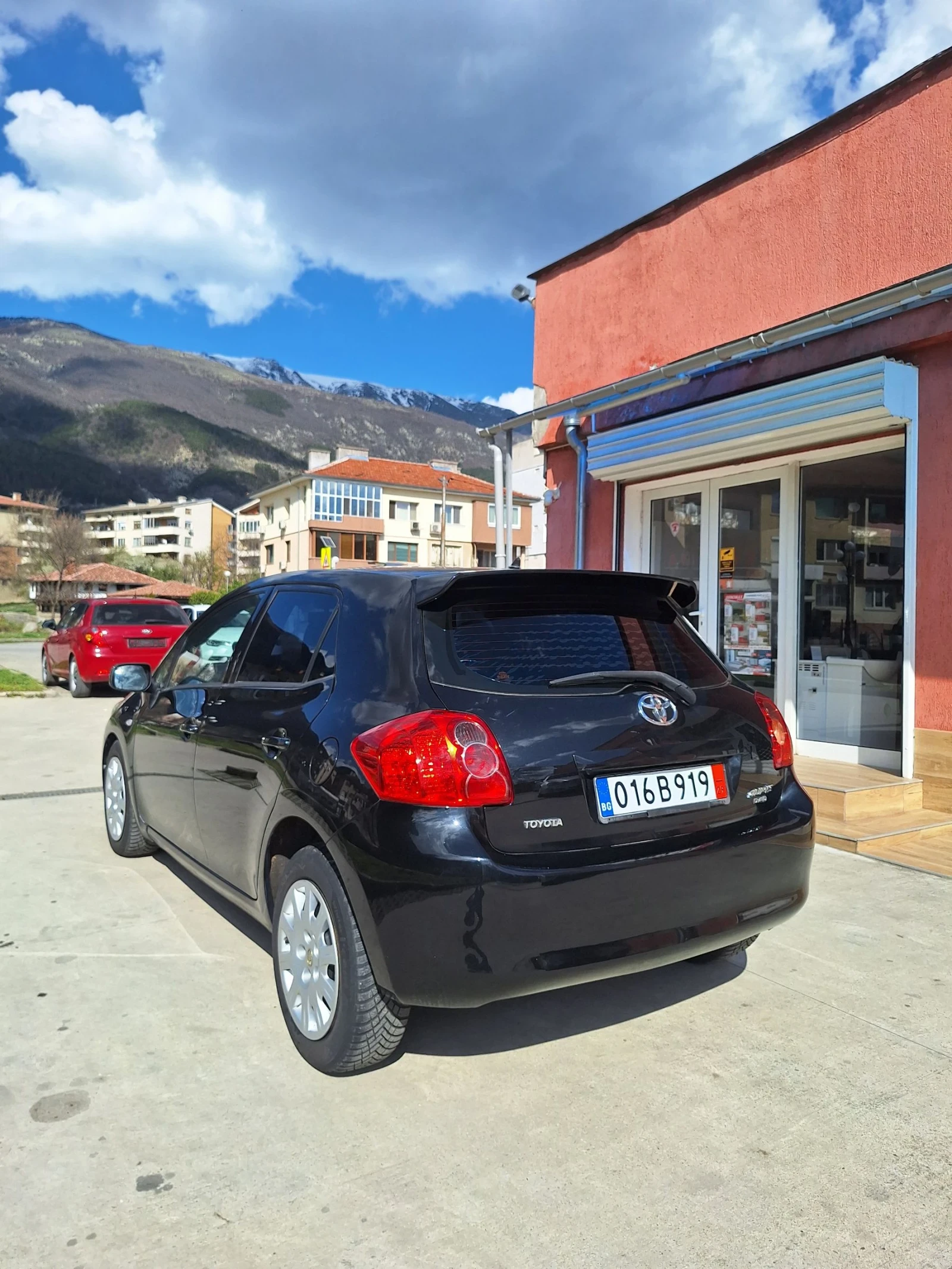 Toyota Auris 2.0 D-4D, снимка 6 - Автомобили и джипове - 54099303