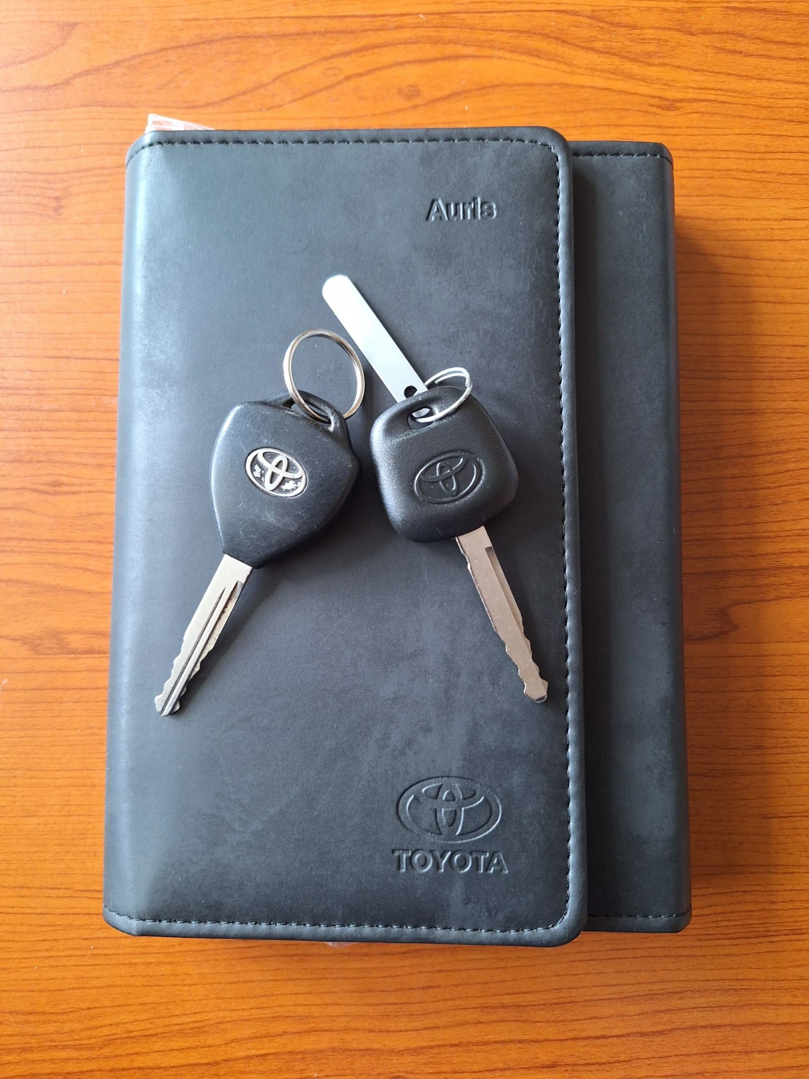 Toyota Auris 2.0 D-4D, снимка 12 - Автомобили и джипове - 54099303