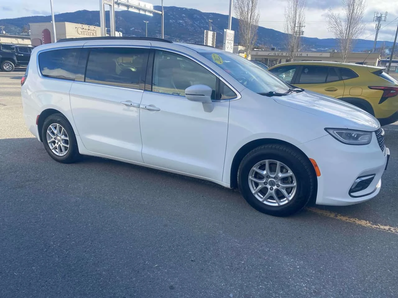 Chrysler Pacifica * Touring L* 2 �����* PANO* KEYLESS* �������*  | Mobile.bg � ����������� 3