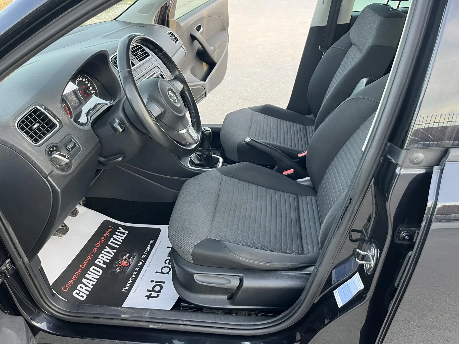 VW Polo 1.2TDI 75кс EURO 5B КЛИМАТРОНИК , снимка 8 - Автомобили и джипове - 54336149