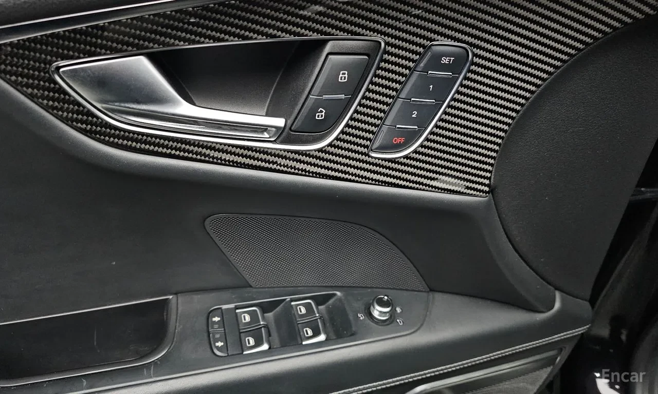 Audi Rs7 4.0 Quattro V8, HeadUP, Шибидах, Подгрев, Шибидах, снимка 10 - Автомобили и джипове - 54607855