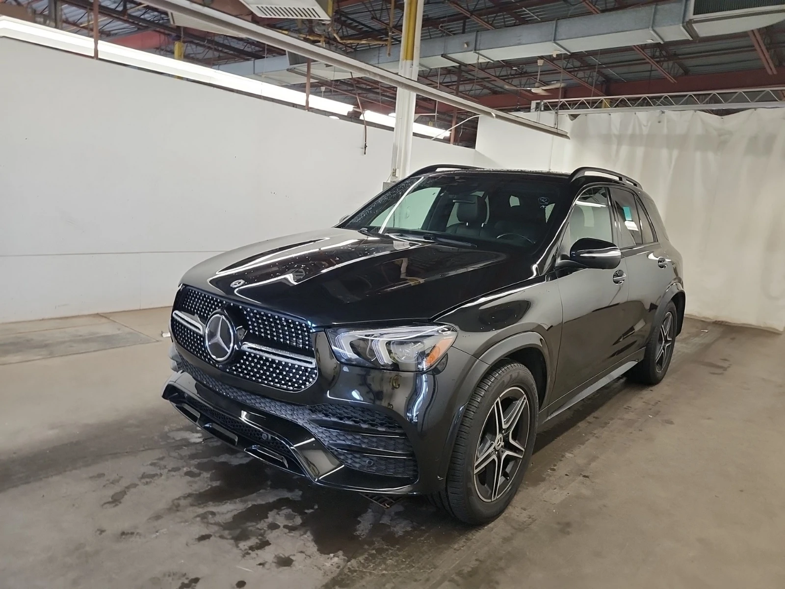 Mercedes-Benz GLE 450 4MATIC/AMG-PACK/BURMESTER/PANO/360, снимка 2 - Автомобили и джипове - 54758686