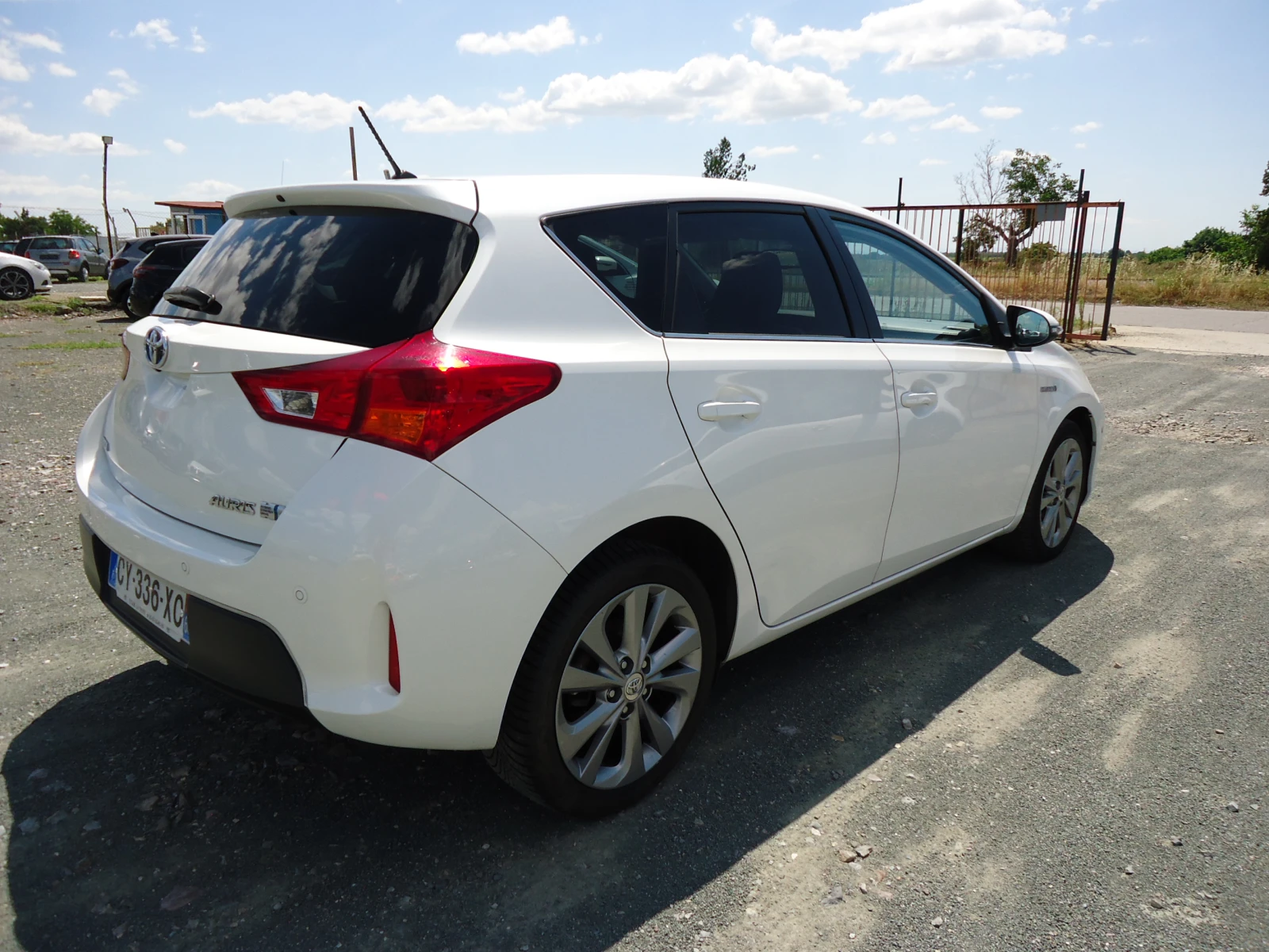 Toyota Auris 1.8 HYBRID ��������� ������ | Mobile.bg � ����������� 2