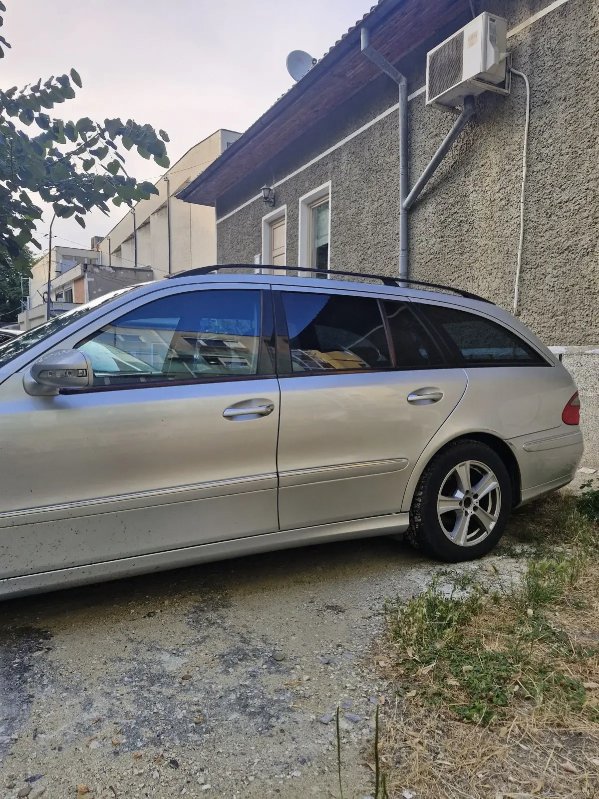 Mercedes-Benz E 200 Kompressor, 1.8, LPG, снимка 4 - Автомобили и джипове - 55381543