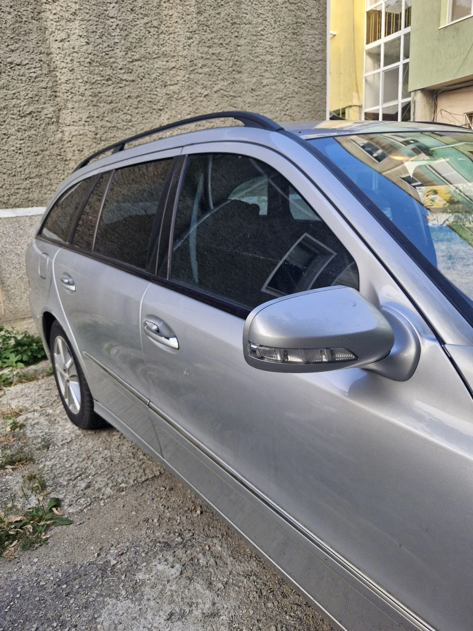 Mercedes-Benz E 200 Kompressor, 1.8, LPG, снимка 5 - Автомобили и джипове - 55381543