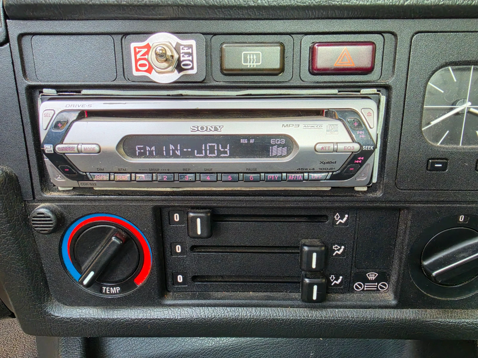 BMW 316, снимка 16 - Автомобили и джипове - 55382667