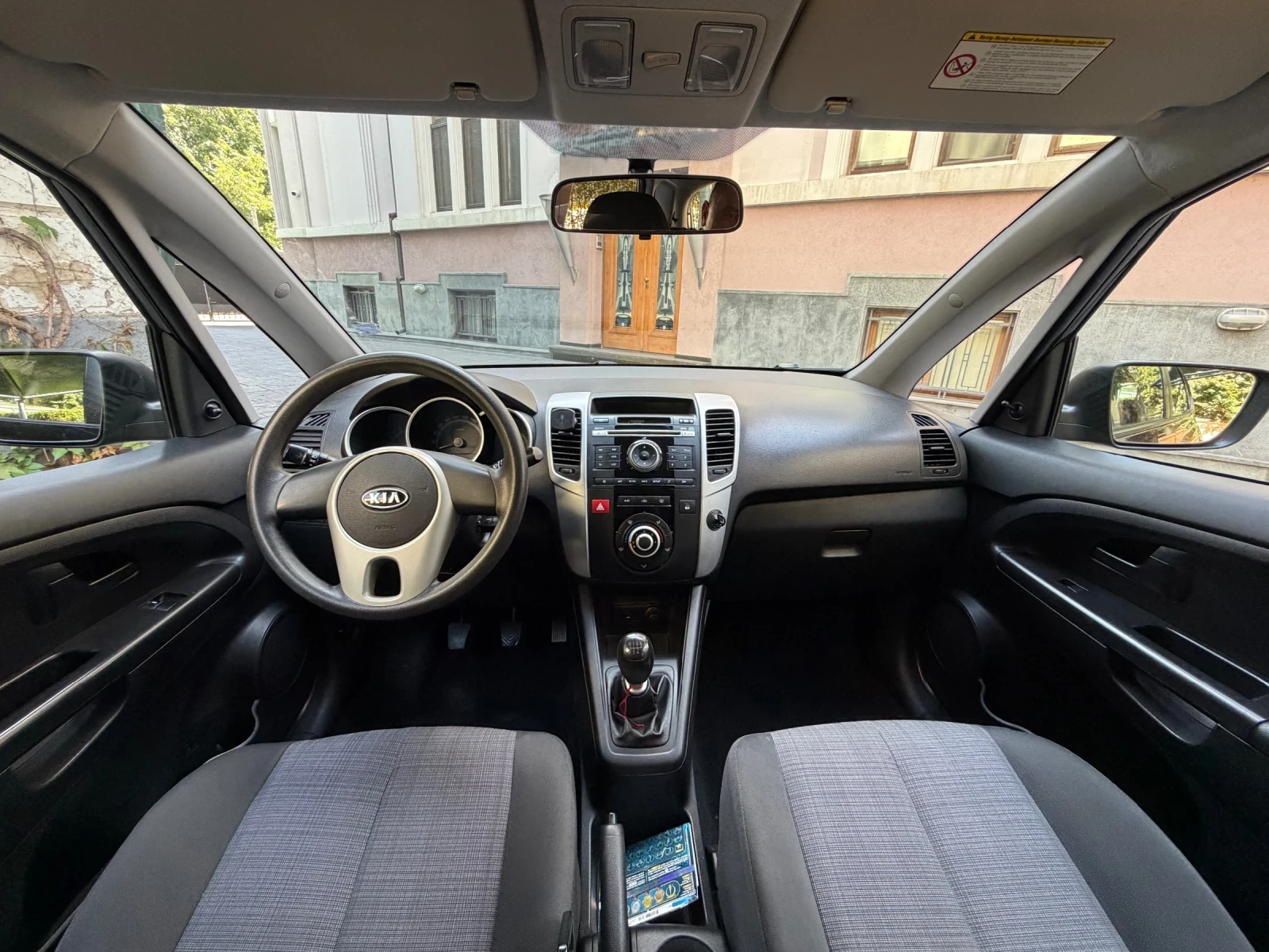 Kia Venga 1.4 бензин ECO Dynamics, снимка 8 - Автомобили и джипове - 55423259