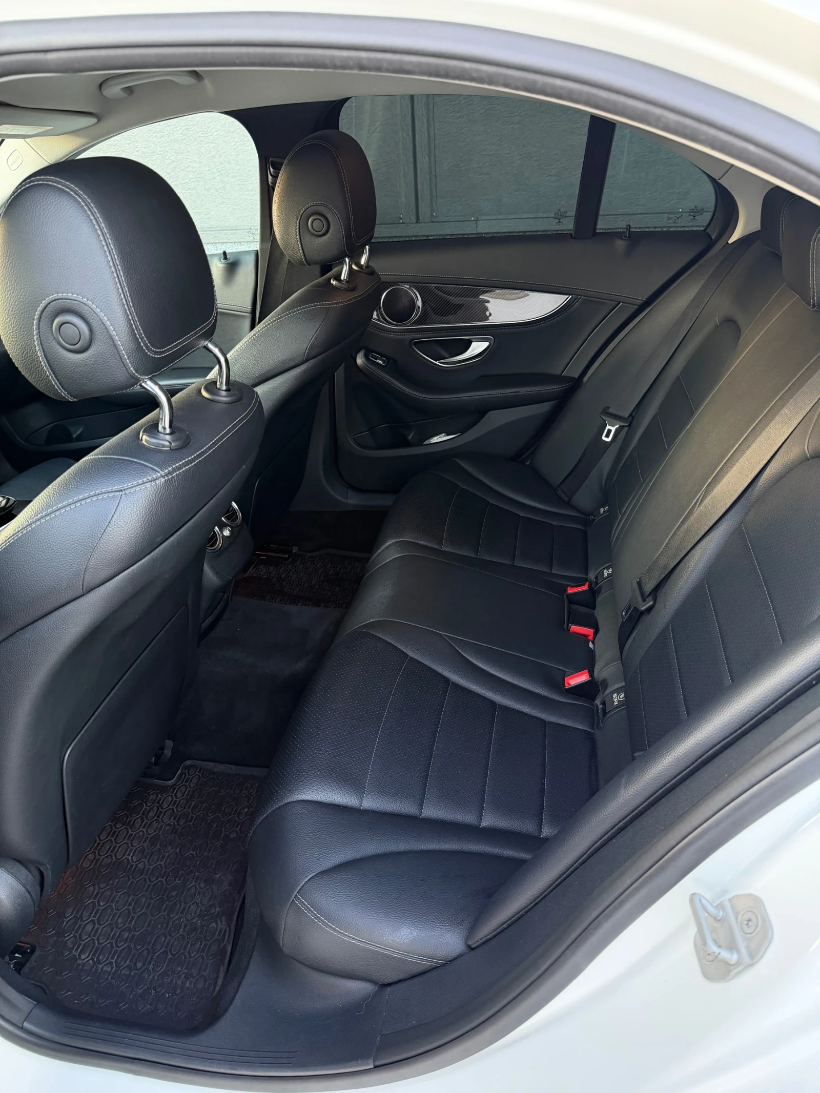Mercedes-Benz C 250 AMG РАСK/СМЕНЕНИ ВЕРИГИ/РЕАЛНИ KM, снимка 9 - Автомобили и джипове - 55495267