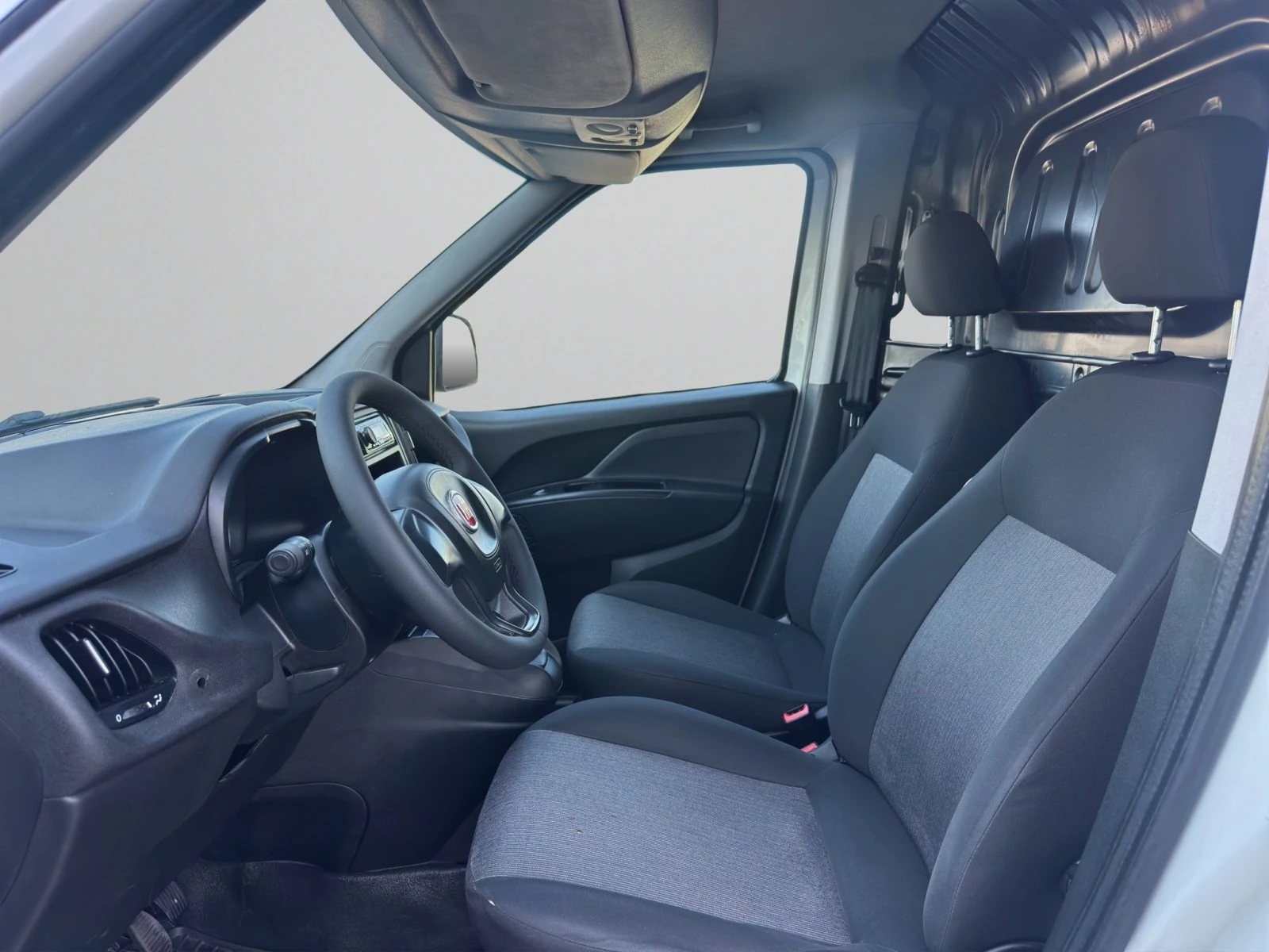 Fiat Doblo DOBLO 1.6D 105hp BVM6 E6//2202R18 | Mobile.bg � ����������� 11