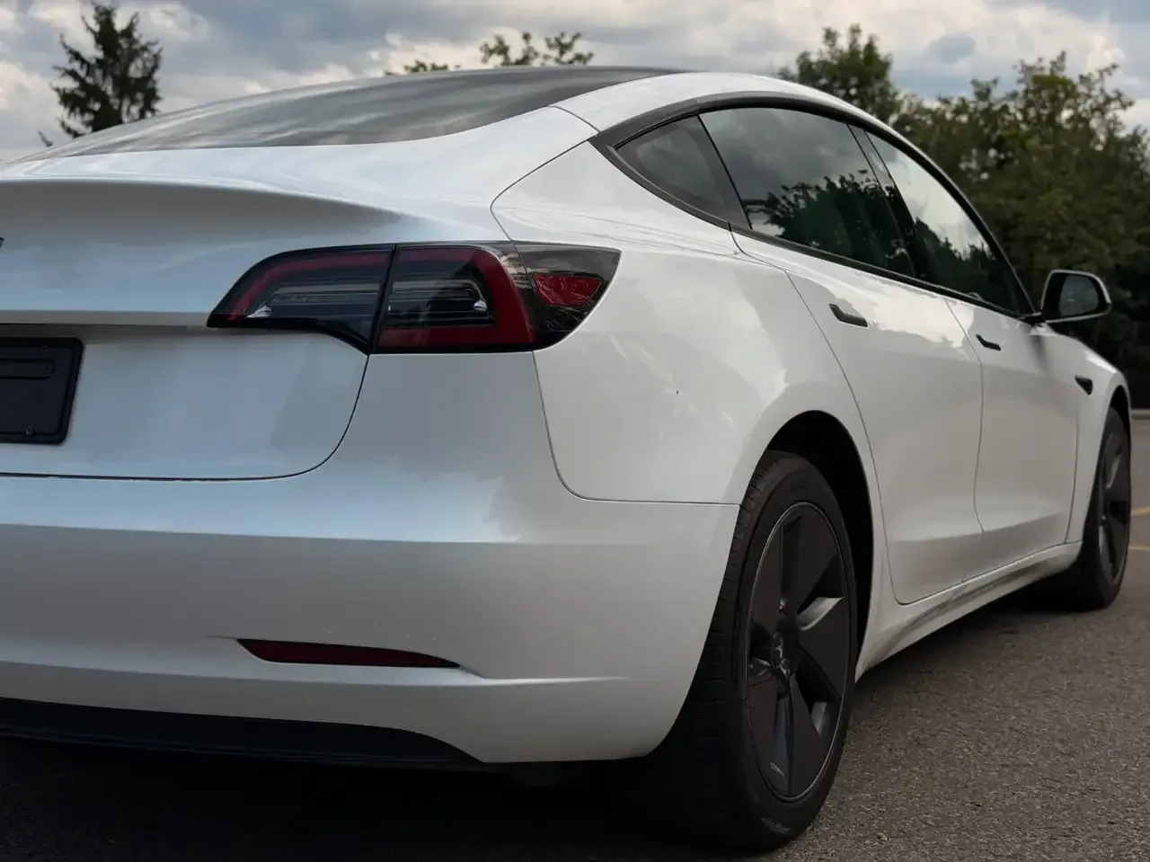 Tesla Model 3 RWD* НАЙ-ЗДРАВАТА БАТЕРИЯ* КРАЙНА ЦЕНА, снимка 3 - Автомобили и джипове - 55889065