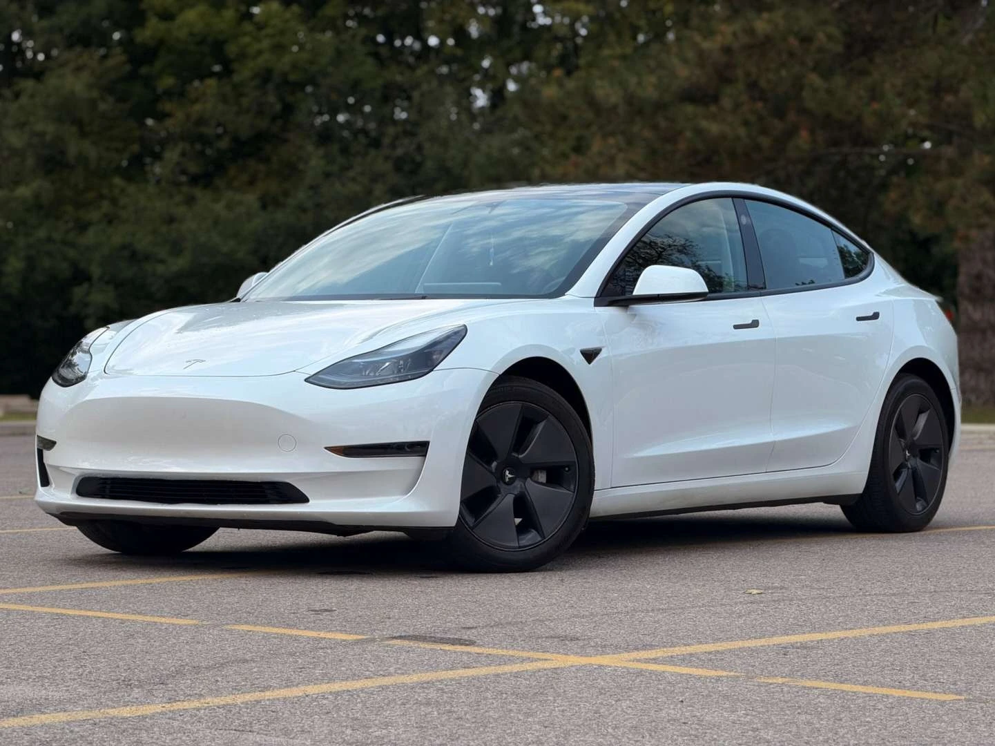 Tesla Model 3 RWD* НАЙ-ЗДРАВАТА БАТЕРИЯ* КРАЙНА ЦЕНА, снимка 2 - Автомобили и джипове - 55889065