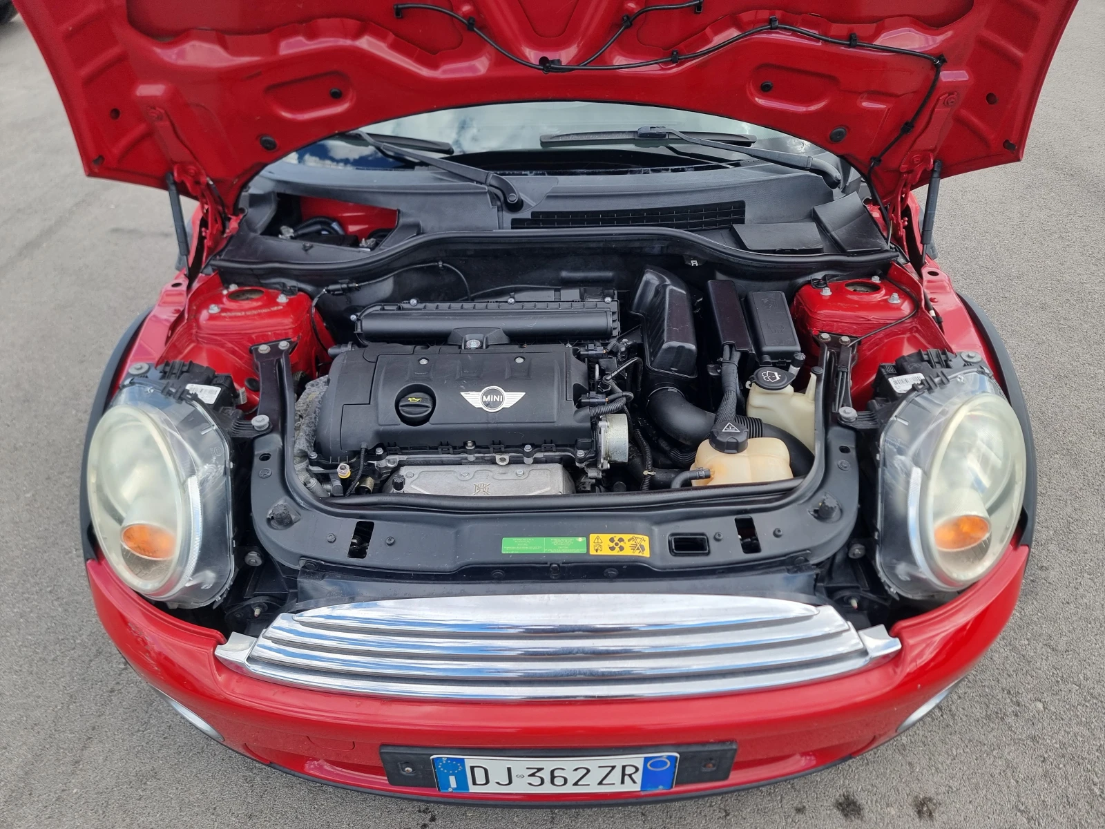 Mini One 1.4I, снимка 17 - Автомобили и джипове - 56210344