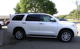 Toyota Sequoia PLATINUM * AWD * 7 МЕСТЕН * БЕЗ ИНЦИДЕНТИ * , снимка 4