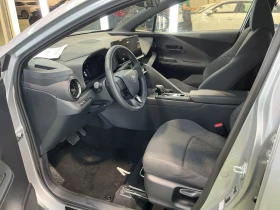 Toyota C-HR 1.8L Hybrid Dynamic e-CVT Navi, снимка 5