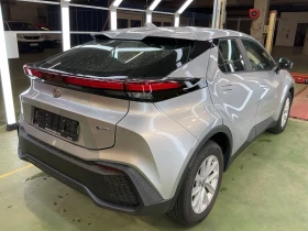 Toyota C-HR 1.8L Hybrid Dynamic e-CVT Navi, снимка 3