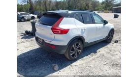 Volvo XC40 T4* R-DESIGN* ПОДГРЕВ* KEYLESS* КАМЕРИ* ПАНО*  - 14800 € / 28946.28 лв. - 70187794 4