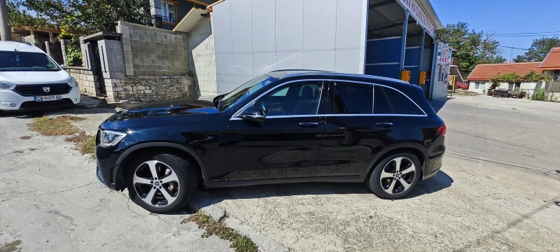 Mercedes-Benz GLC 220, снимка 3 - Автомобили и джипове - 48181221